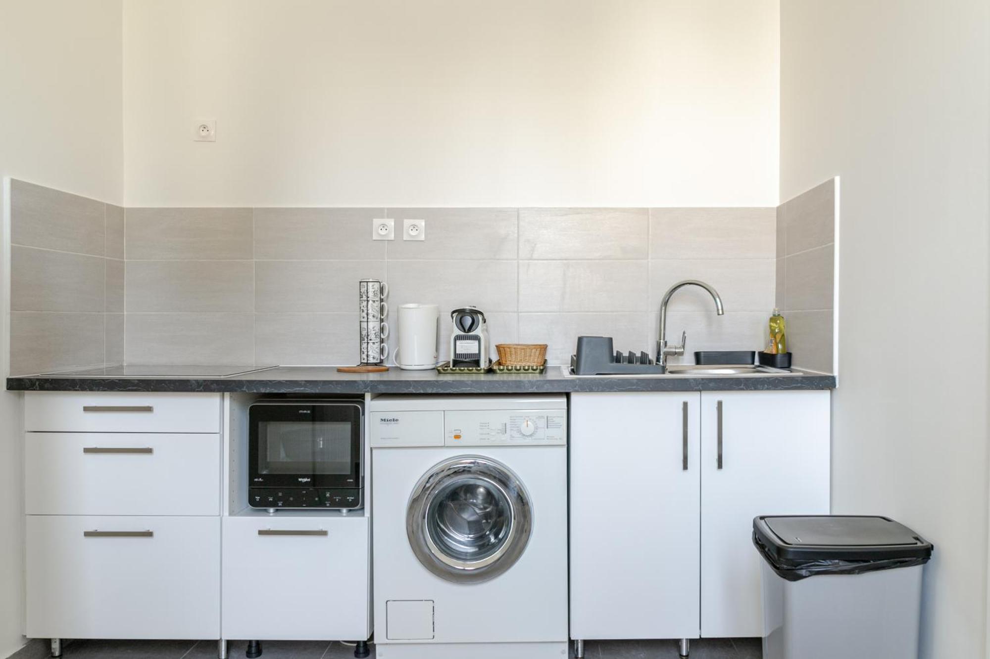 Apartment Superbe Maisonette Avec Parking Prive A *