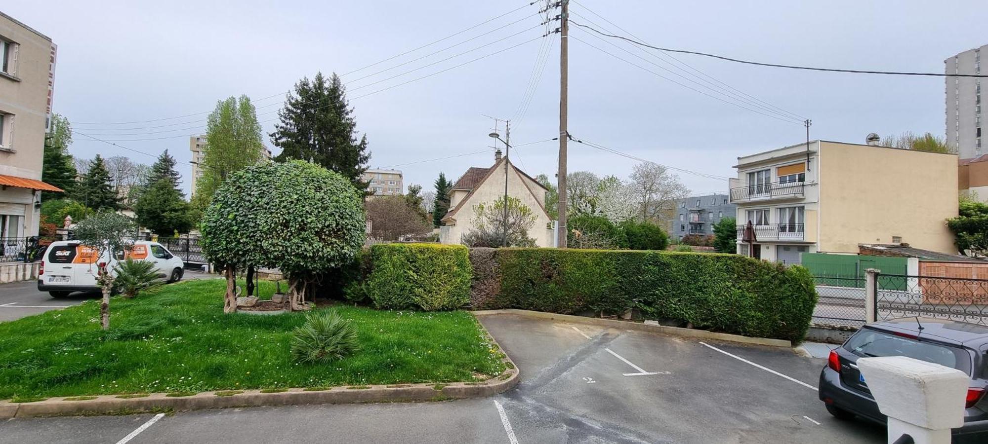 Superbe Maisonette Avec Parking Prive A Apartment Villejuif